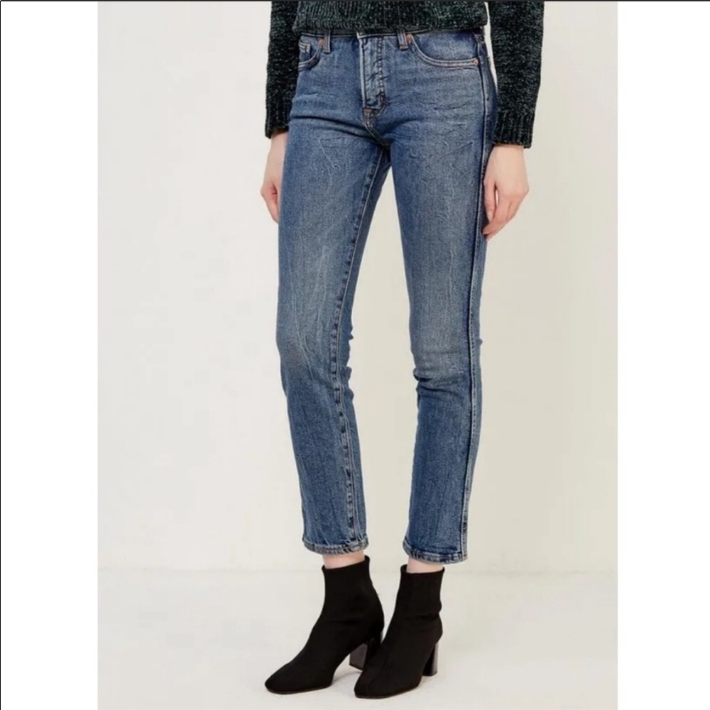 GAP Medium Wash Skinny Jeans